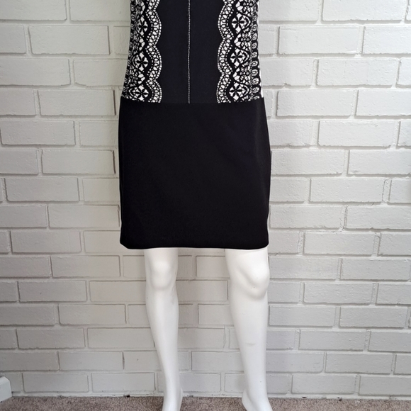 JAX Black/White Lined Dress. Size 8 - Picture 3 of 9
